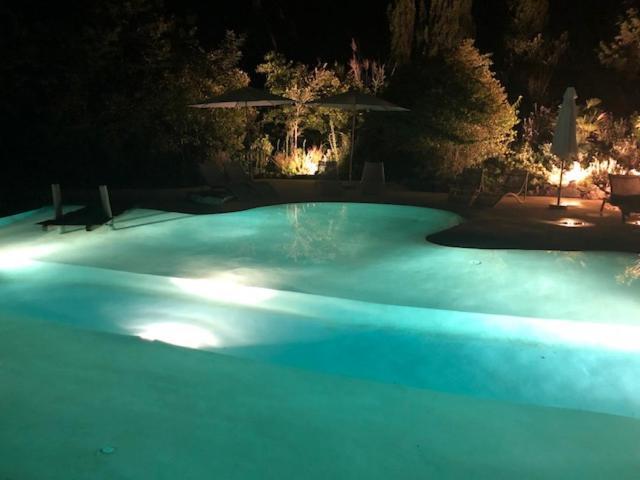 La Bastide Des Grands Chenes Bed & Breakfast Льомбеск Екстериор снимка