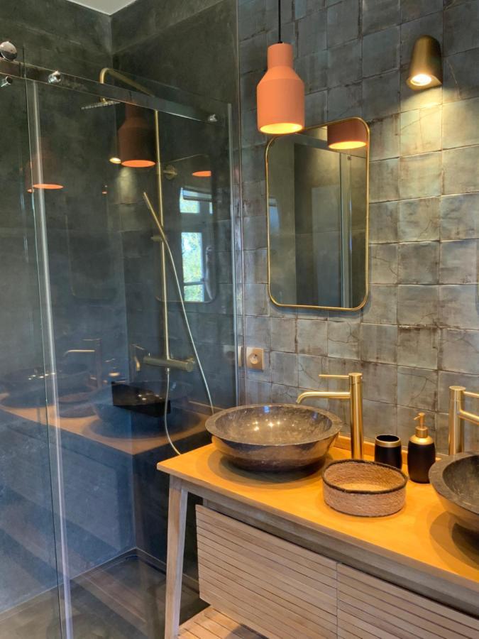 La Bastide Des Grands Chenes Bed & Breakfast Льомбеск Екстериор снимка